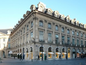 Louis Vuitton installe une boutique au 23 Place Vendôme