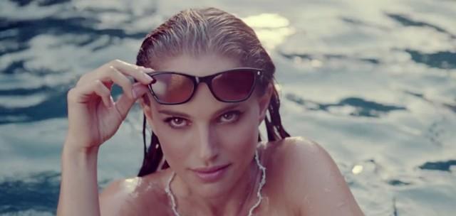 La Vie en Rose Natalie Portman dans la piscine